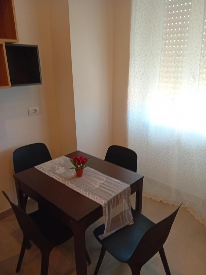 Apartament Alessya Delux Ladispoli Zewnętrze zdjęcie